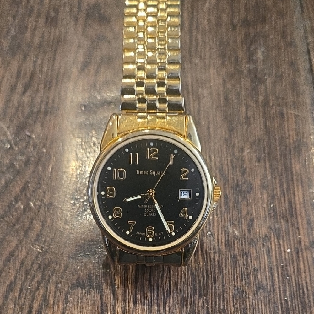 Times Square Gold and Black Times Square Watch